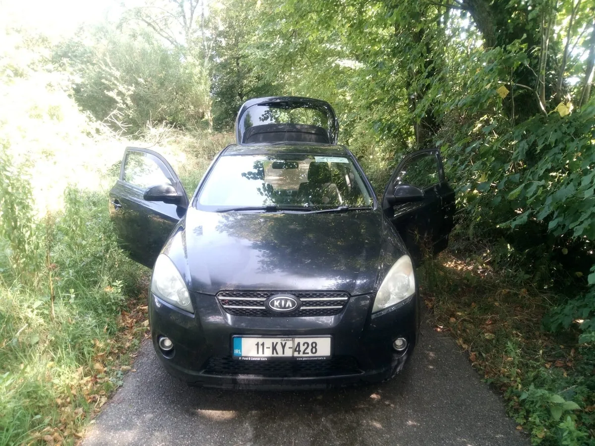 Kia Ceed 2011 - Image 2