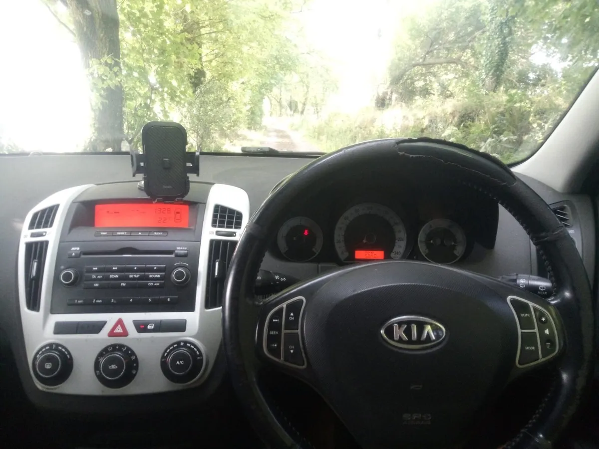 Kia Ceed 2011 - Image 3