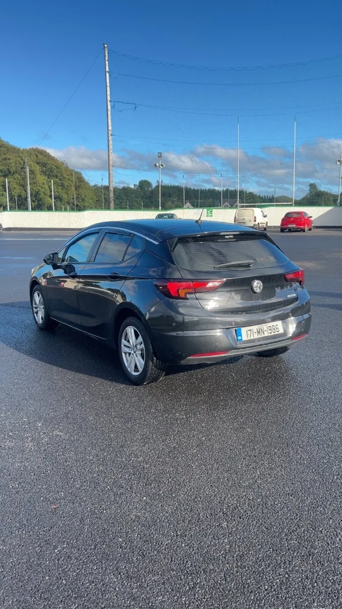 Vauxhall Astra 2017 - Image 2
