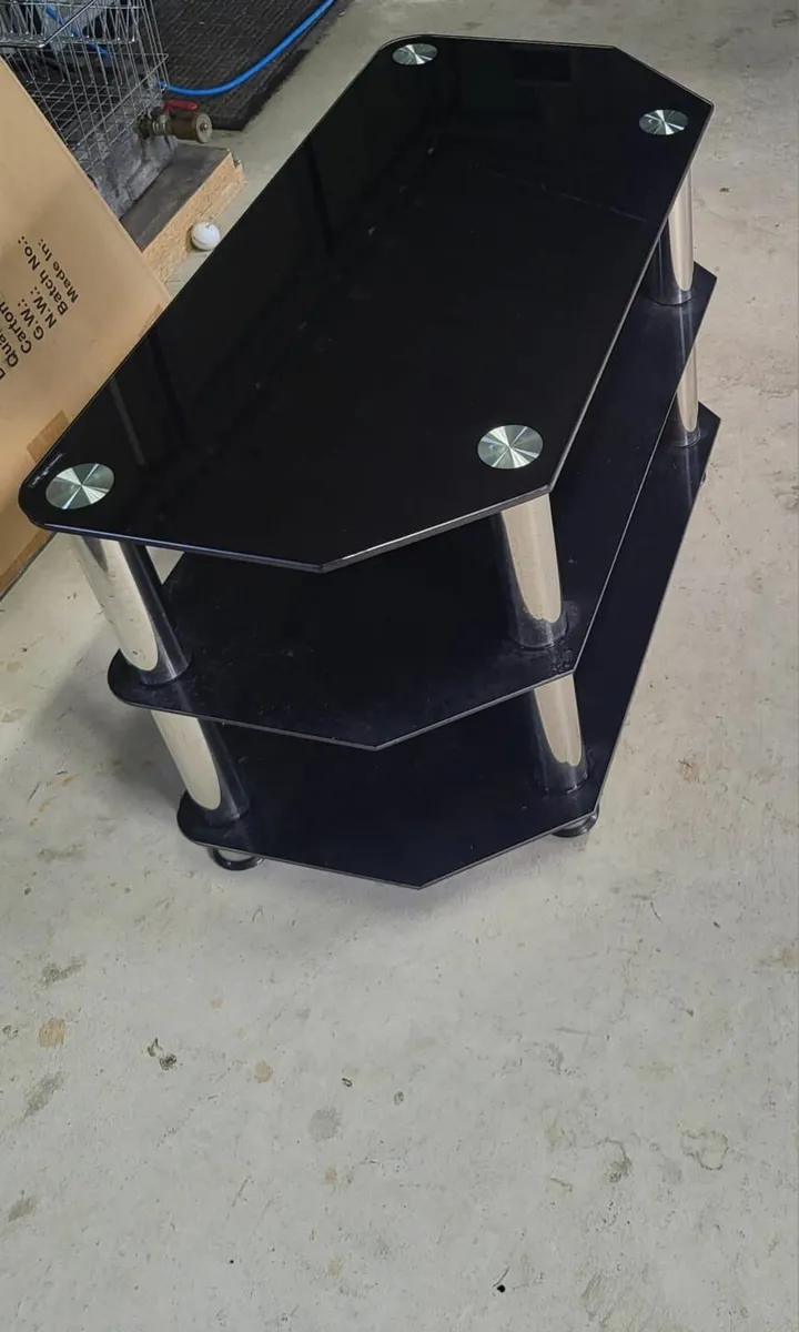 Tv stand - Image 1