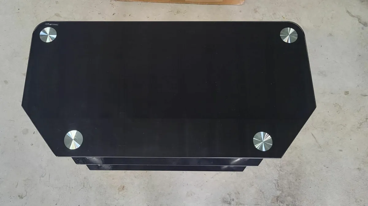 Tv stand - Image 3