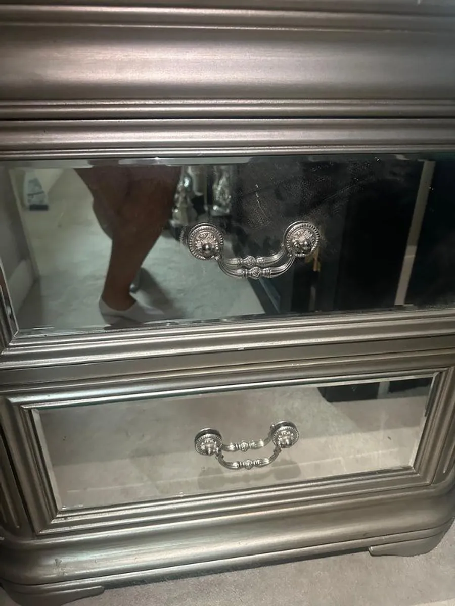 lockers - Image 3