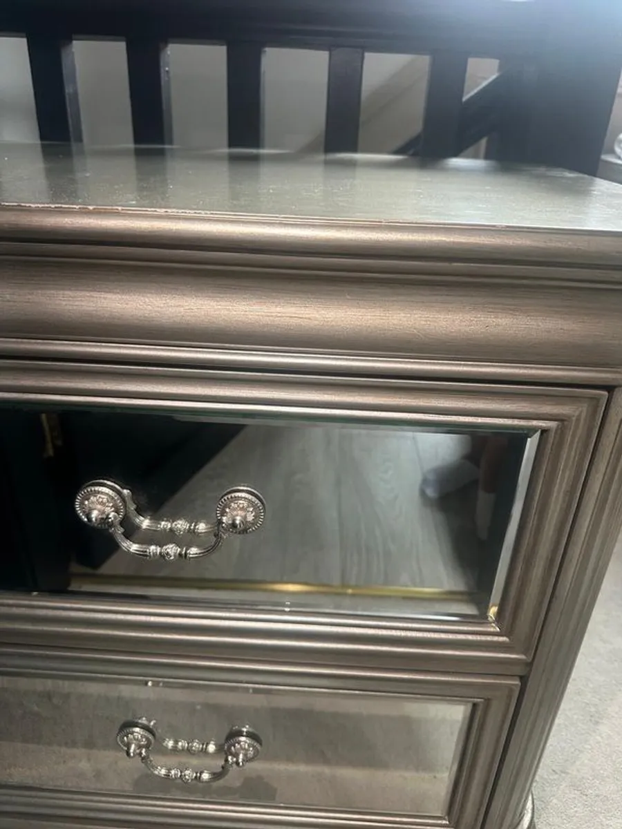 lockers - Image 4