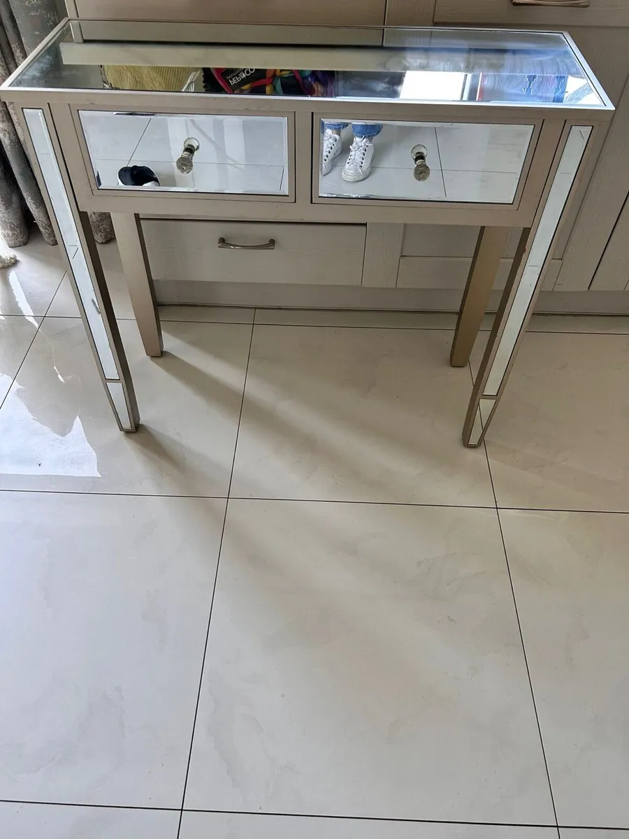 Console table - Image 2