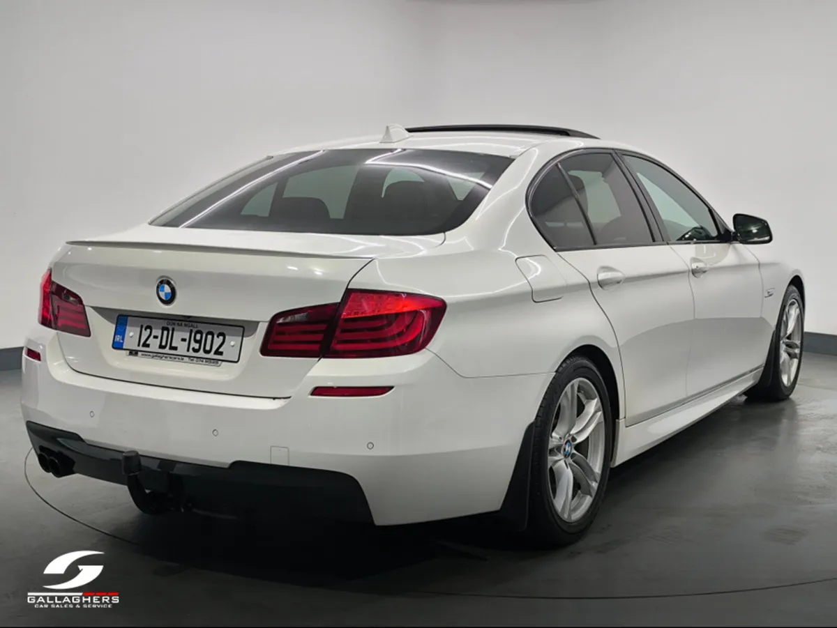 BMW 5-Series 520D M SPORT AUTOMATIC SUNROOF LOW MI - Image 4