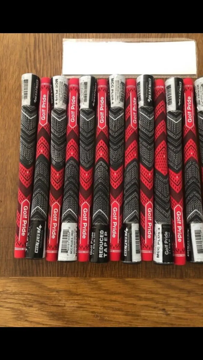 Set (12) Golf Pride MCC Plus 4 Grips - Image 1
