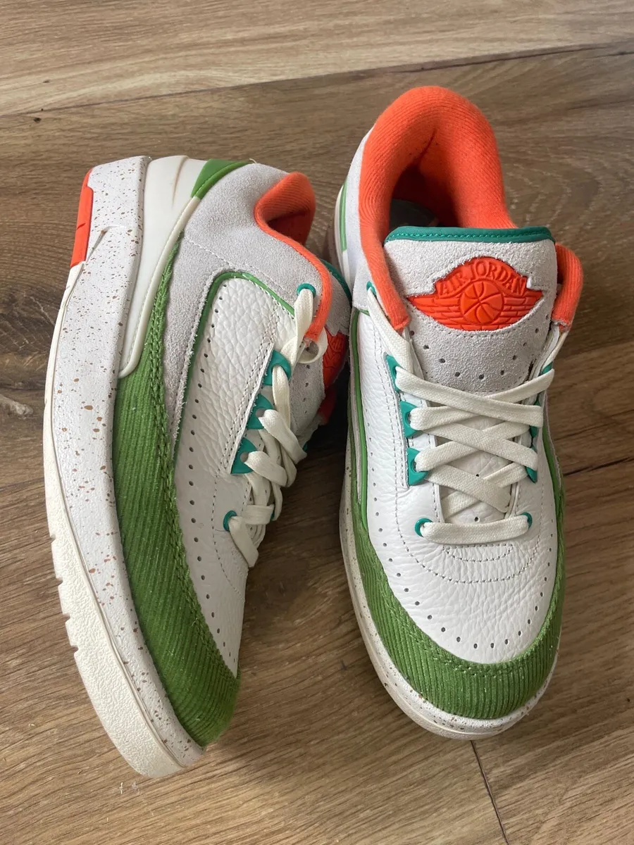 Nike Air Jordan Low Trainers - Image 1