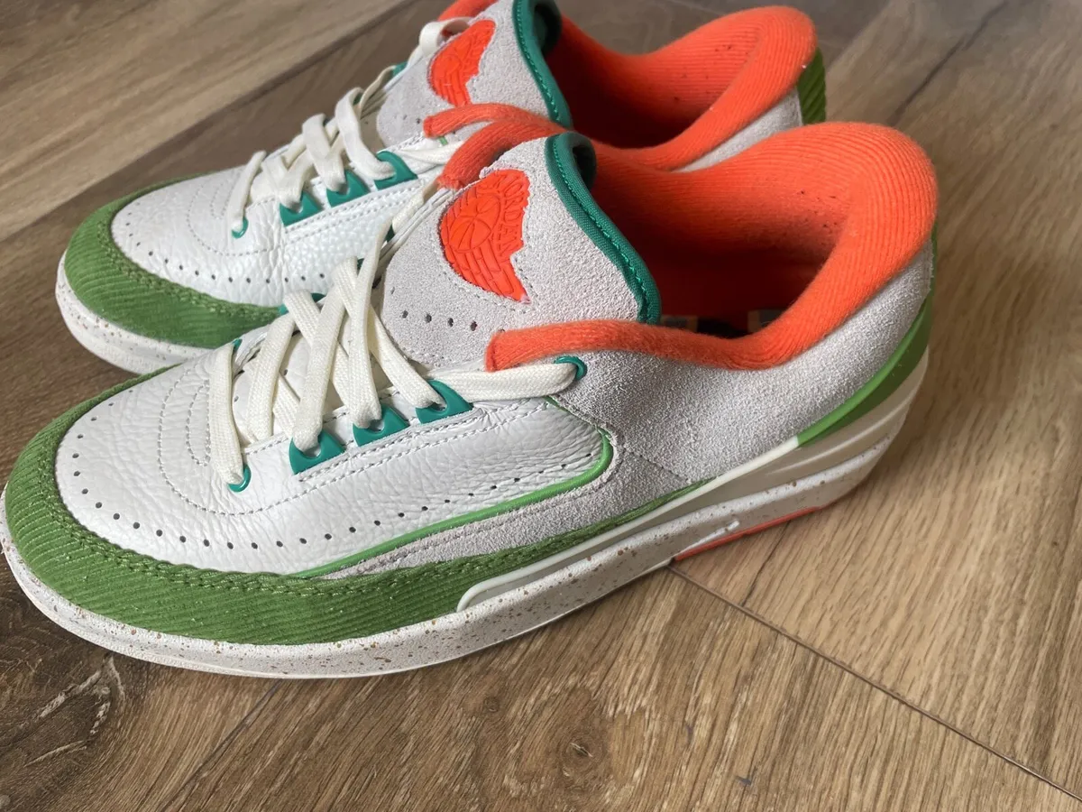 Nike Air Jordan Low Trainers - Image 2