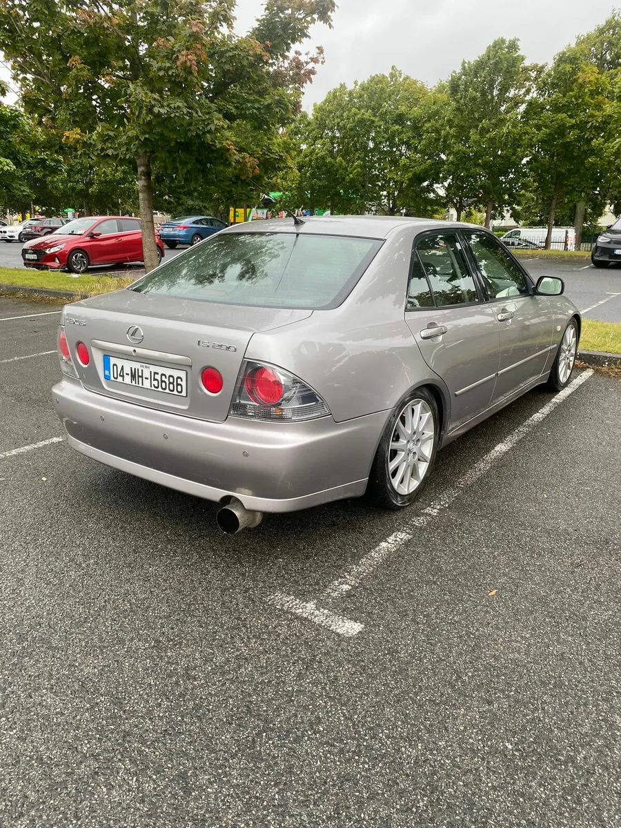 Lexus is200 Le - Image 3