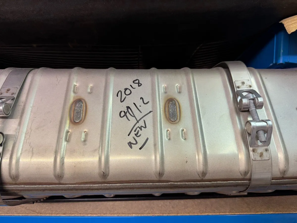 PORSCHE 911 Exhaust - Image 2