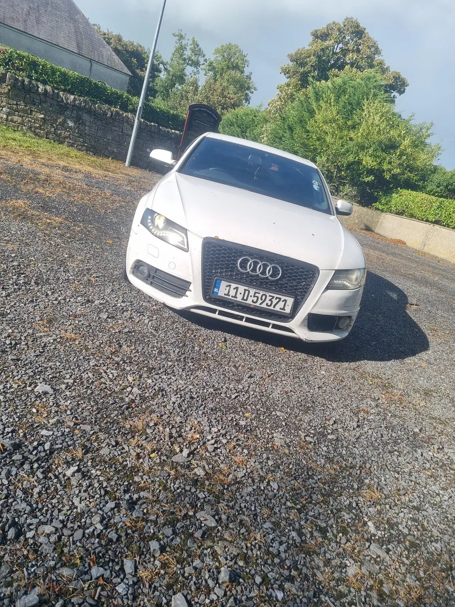Audi A4 2011 s line - Image 4