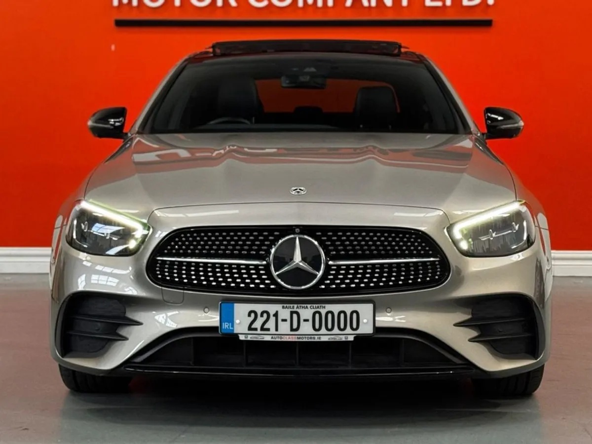 Mercedes-Benz E-Class E300de AMG Premium Plus Lin - Image 3