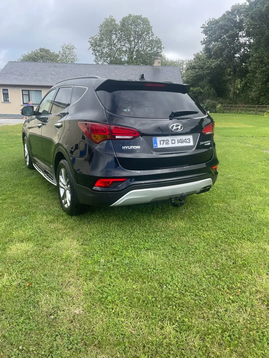 Hyundai Santa Fe Premium - Image 3