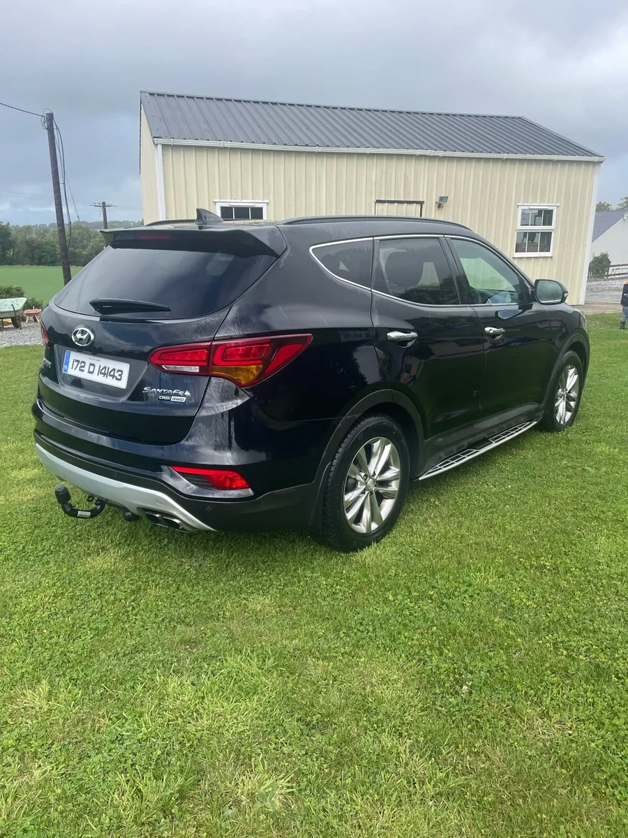 Hyundai Santa Fe Premium - Image 4