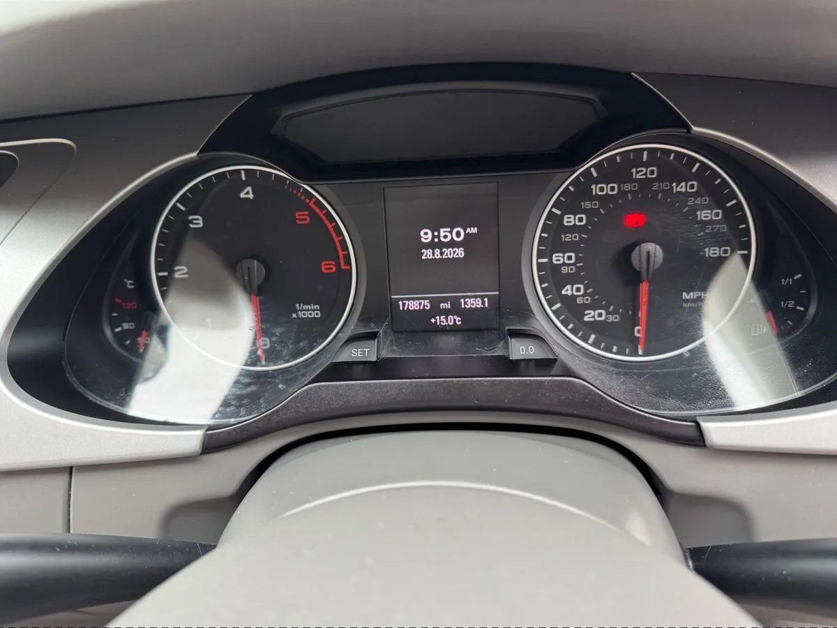 Audi A4 2011 - Image 3