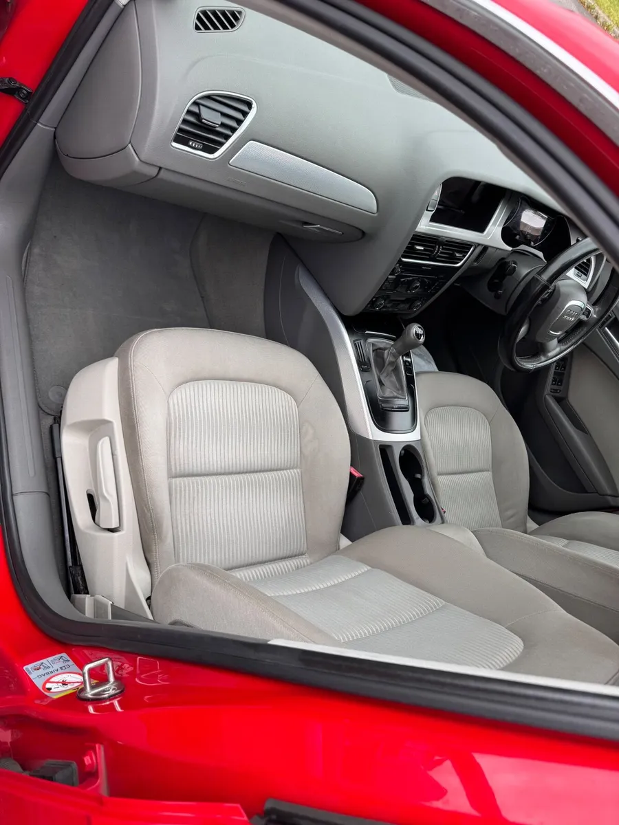 Audi A4 2011 - Image 4