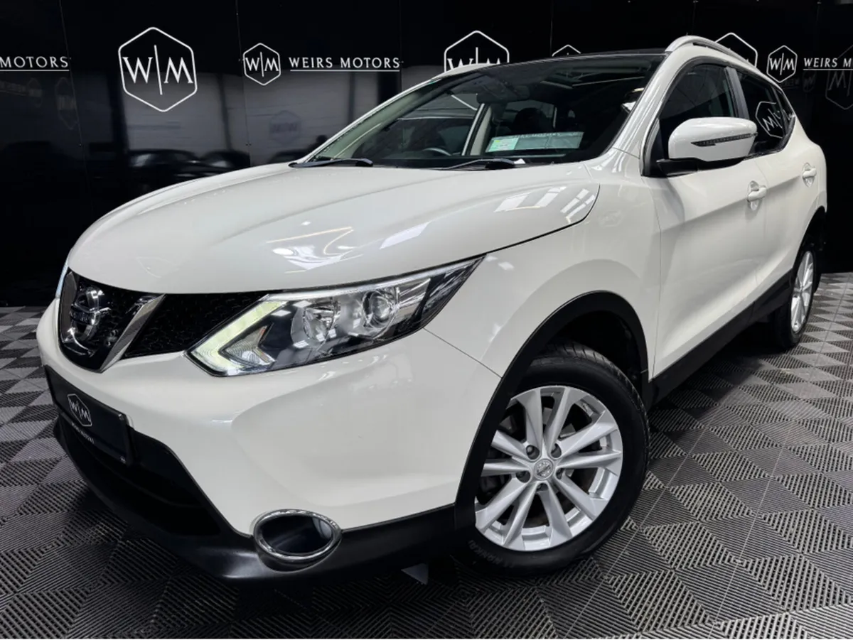 Nissan Qashqai 1.2 SV CVT AUTO 4DR AUTO ONE OWNER - Image 1