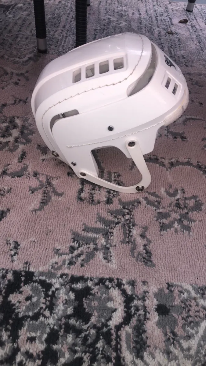 White gola - Image 2