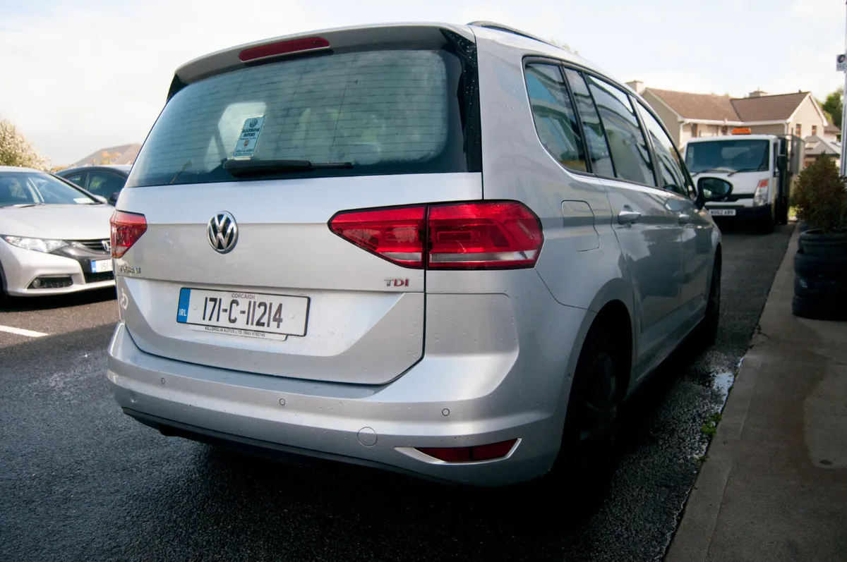 Volkswagen Touran 2017   1.6 TDI 115HP DSG - Image 4