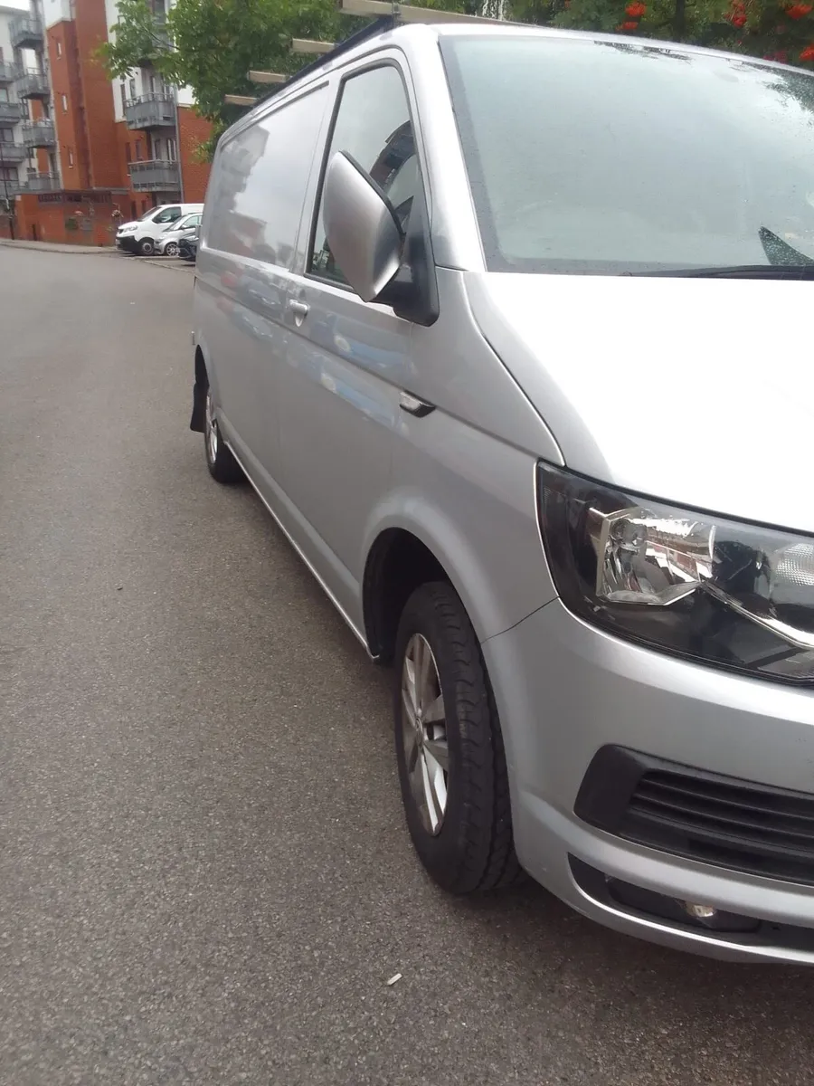 Volkswagen Transporter Van - Image 3