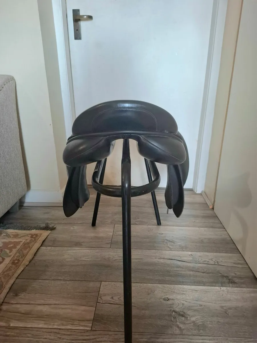 Equestrian saddle, gp, dressage - Image 4