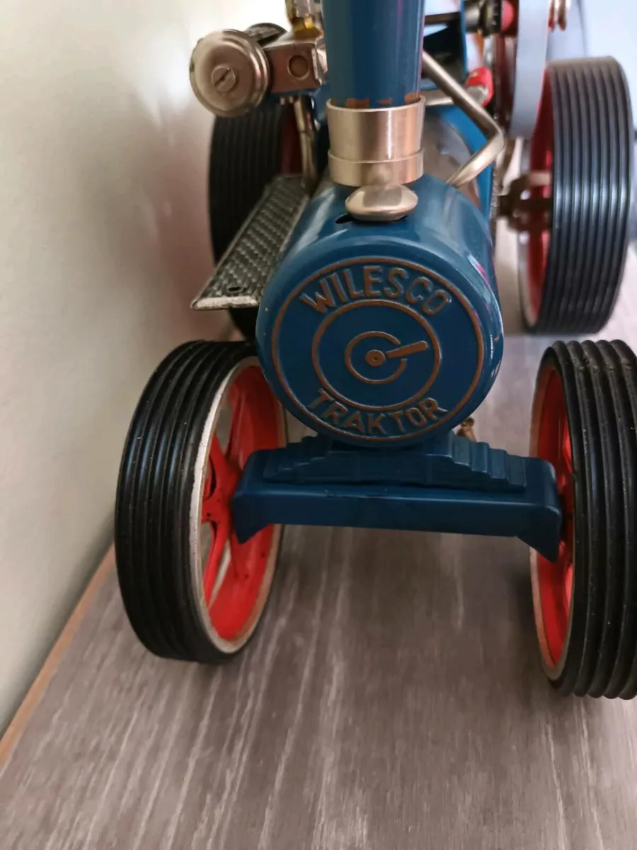 Live steam traction engine - Image 2