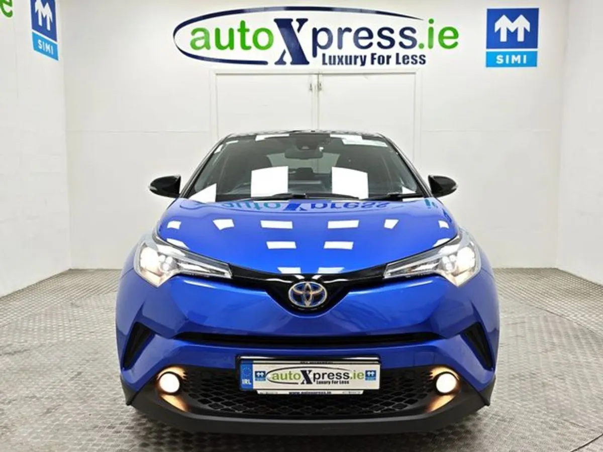 Toyota C-HR Hybrid Luna Sport Automatic  Reversin - Image 3