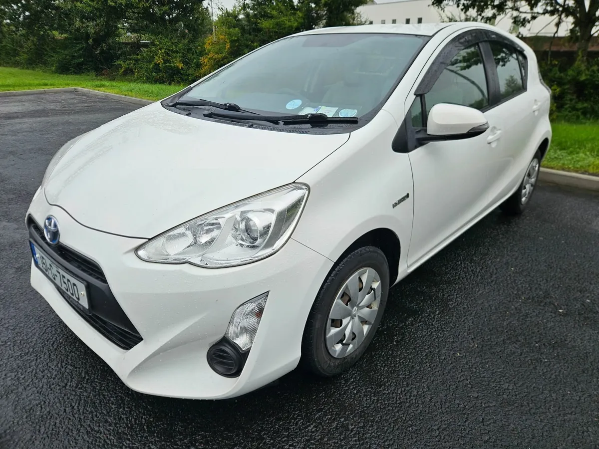Toyota Aqua 2015 - Image 3