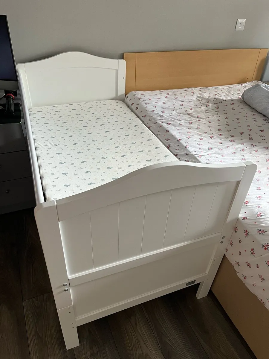 Baby Cot and High chair - Image 4