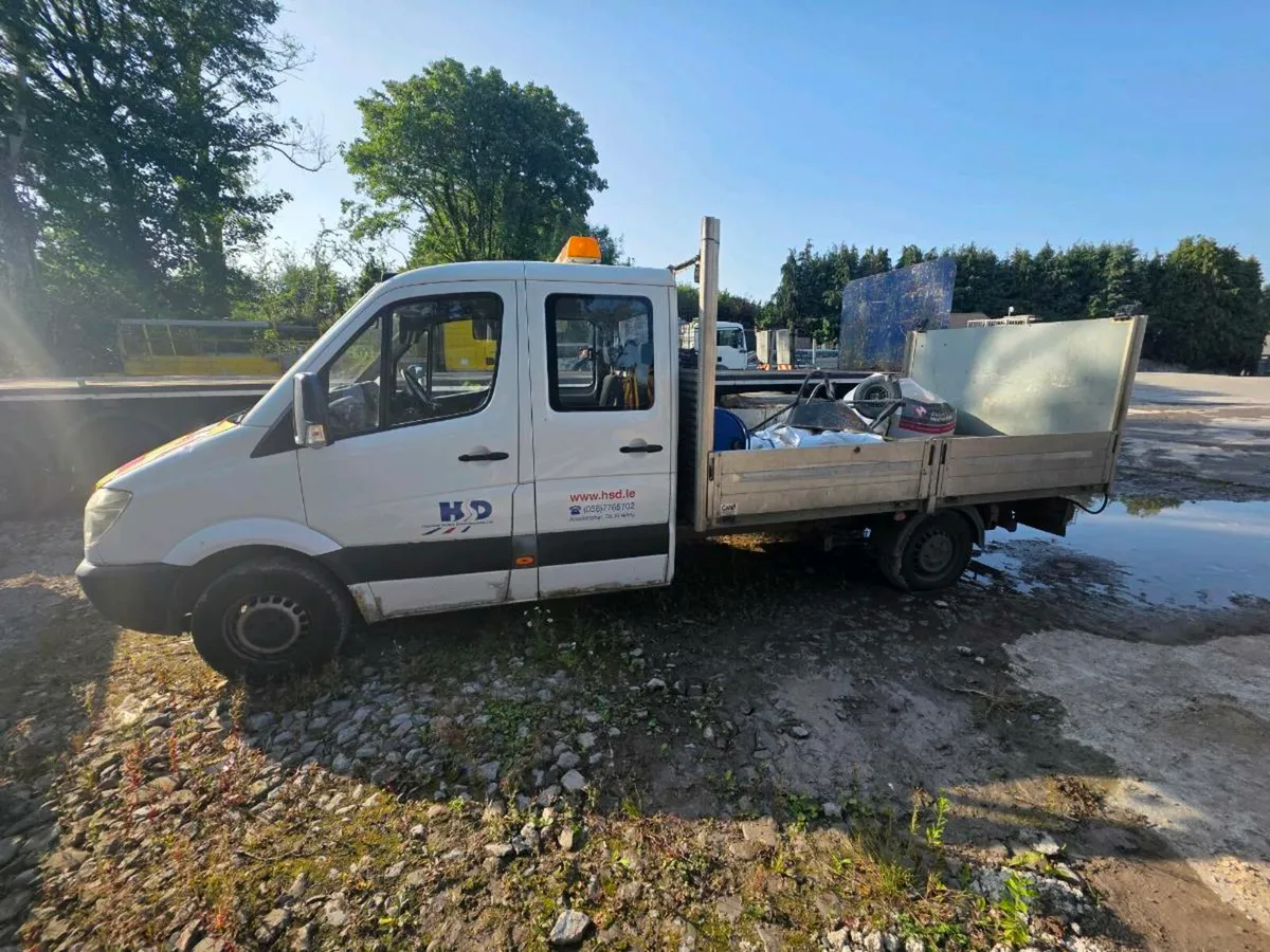 2009 Mercedes Sprinter 311 crewcab <7seats> - Image 4