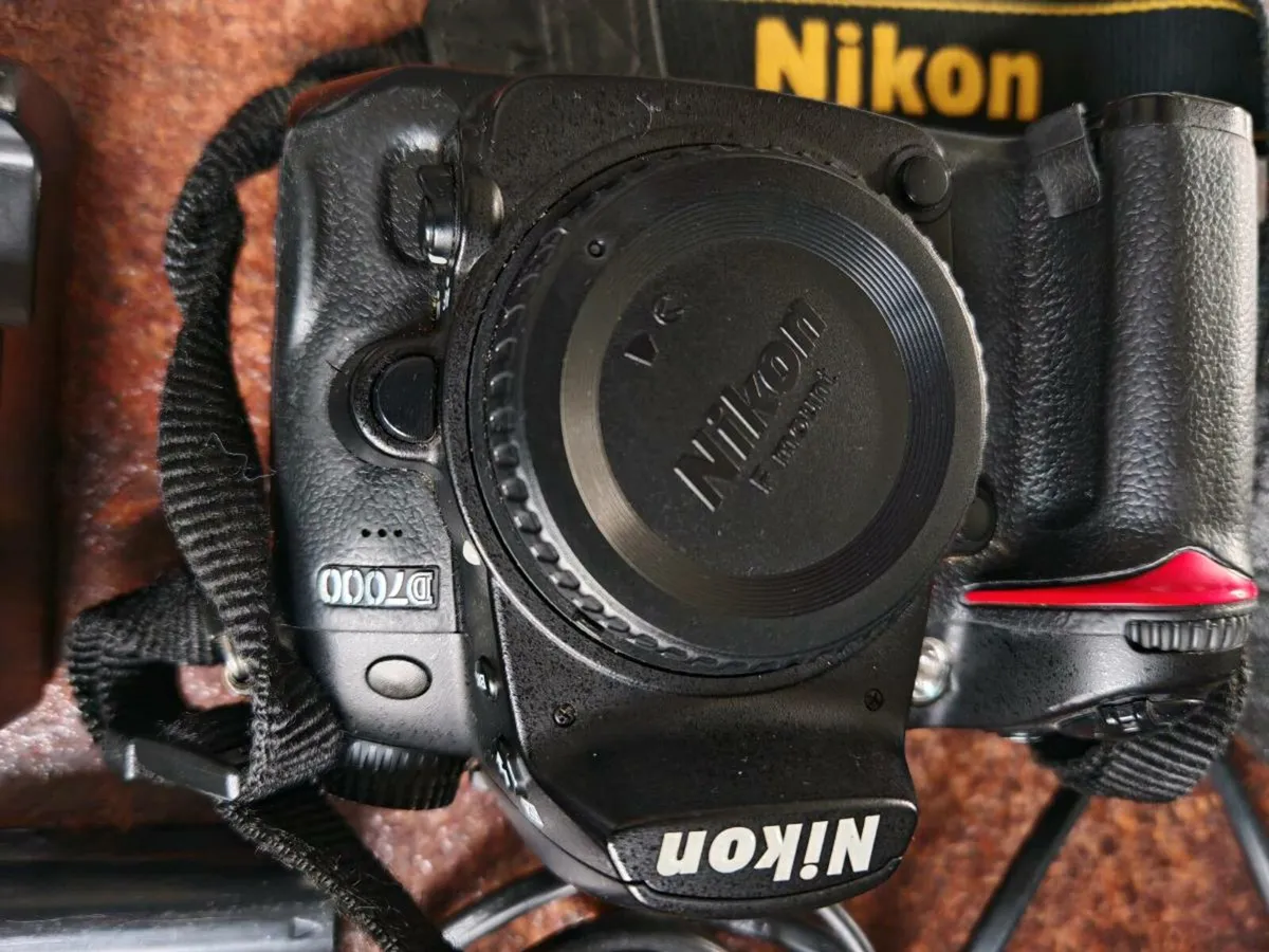 NIKON D7000 - Image 2
