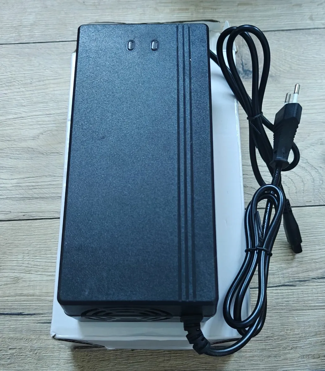 Electric Bike / Scooter charger 67,2V 5A - Image 1