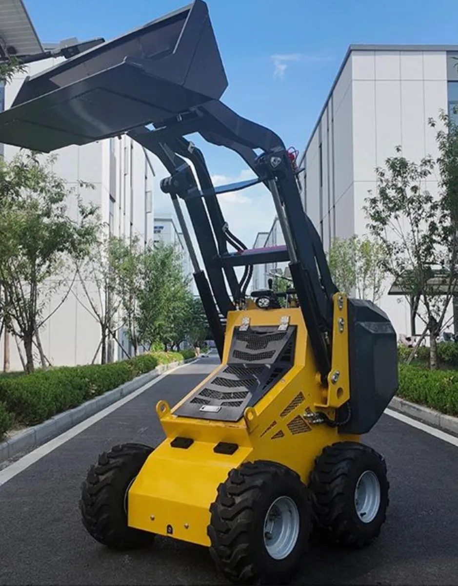 Mini skid steer loaders - Image 1