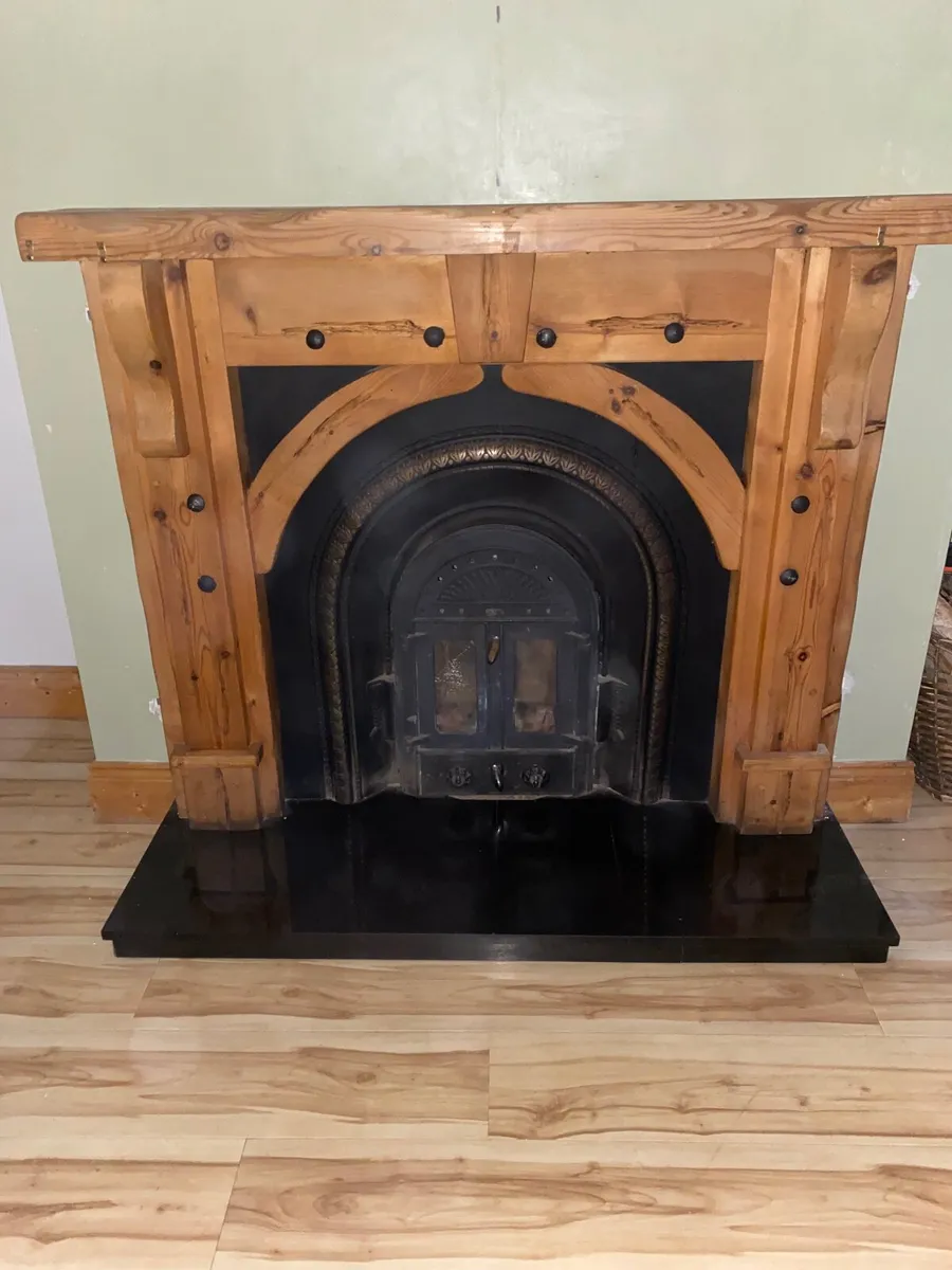 Living room items - Image 1