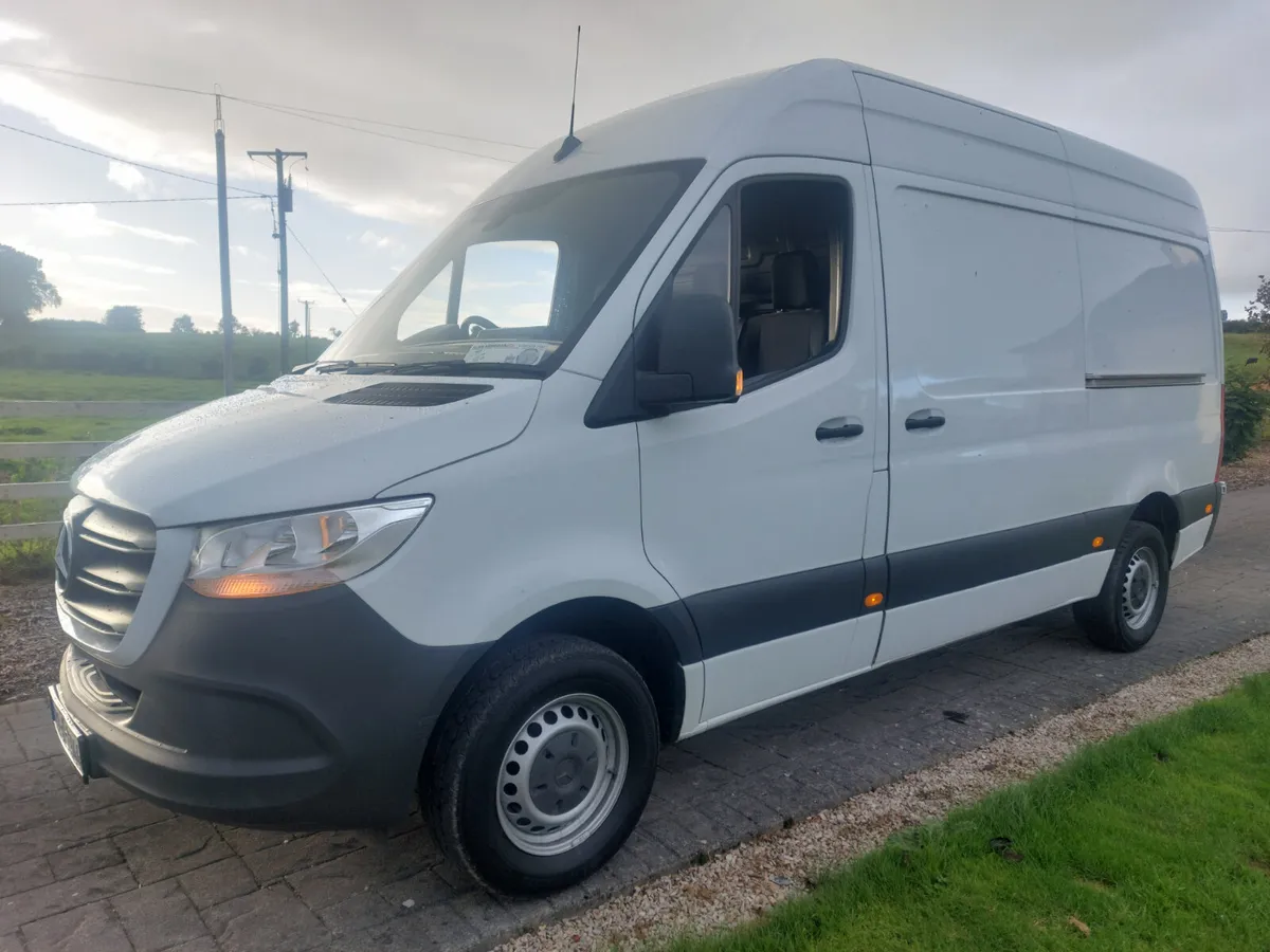 MERCEDES-BENZ SPRINTER 222' 112K KMS - Image 1
