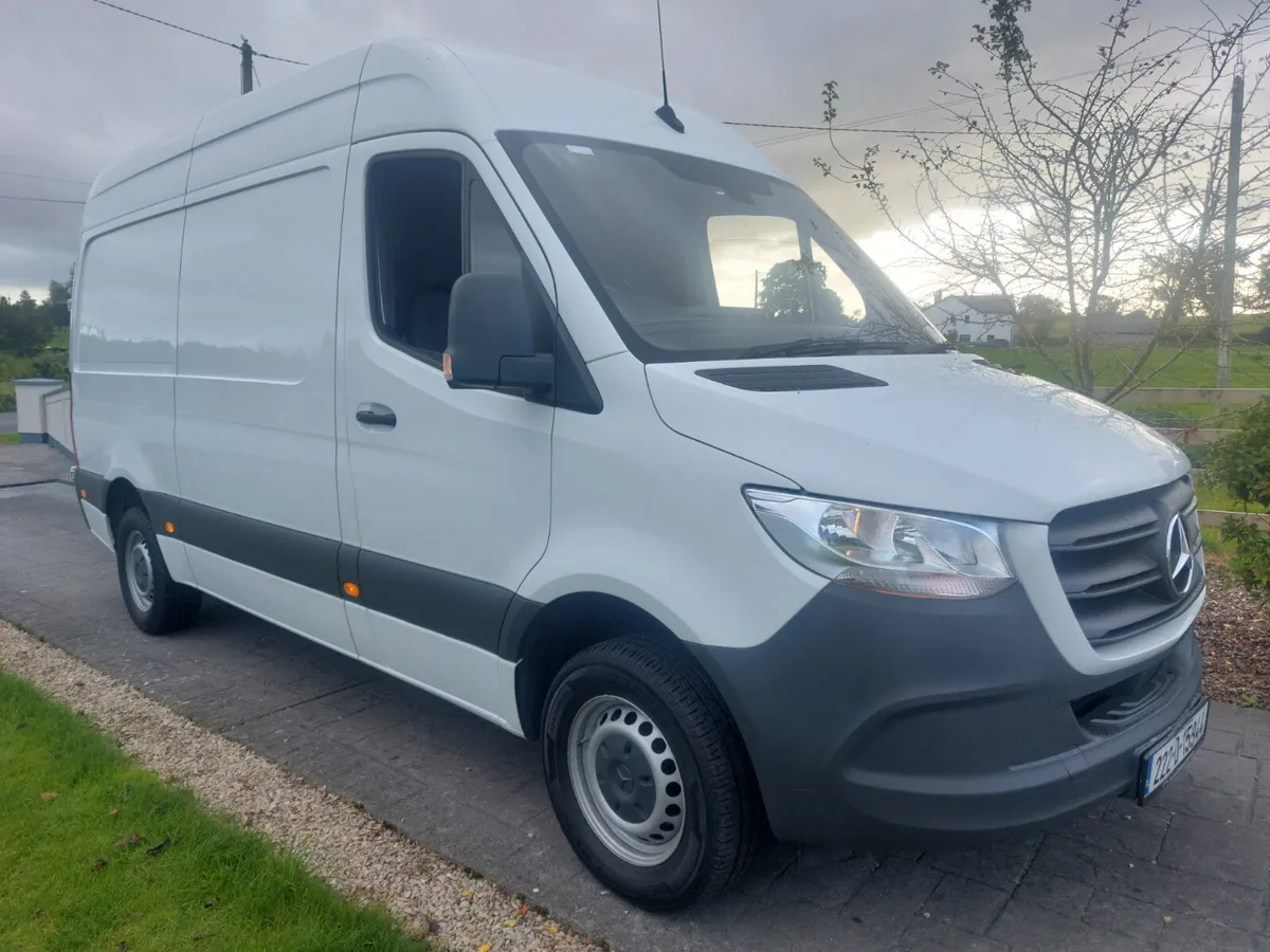 MERCEDES-BENZ SPRINTER 222' 112K KMS - Image 1