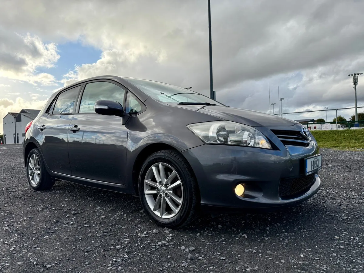 Toyota Auris 1.33 Petrol NEW NCT - Image 2