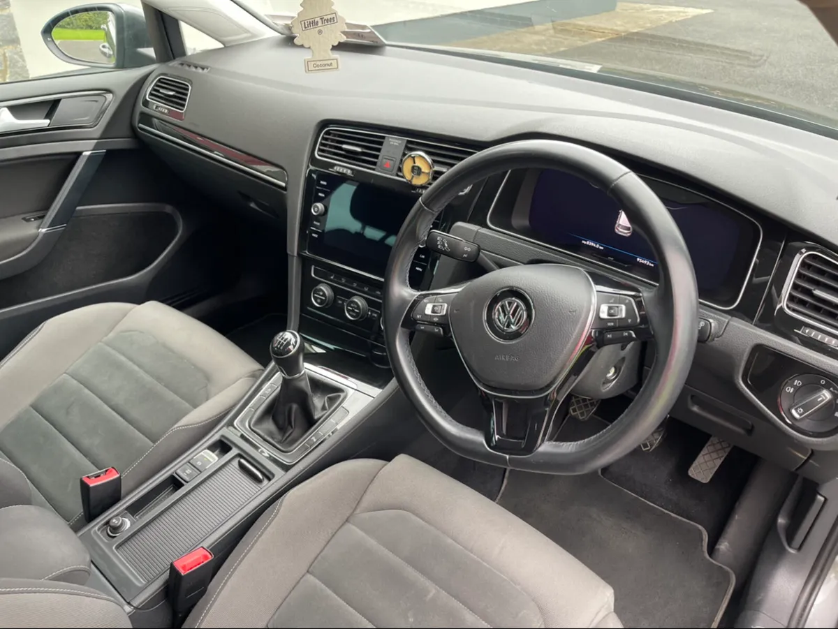 Volkswagen Golf High Line *NEW TIMING BELT* - Image 3