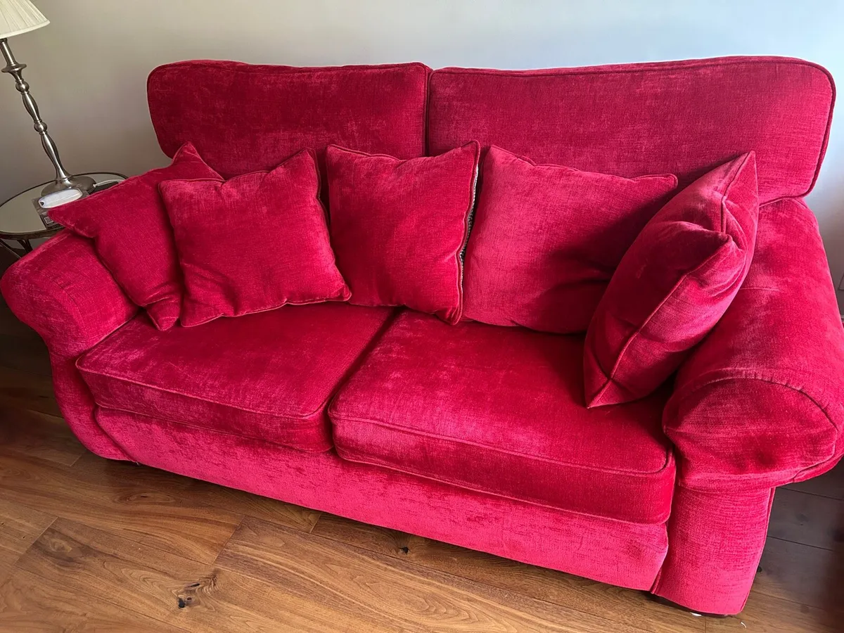 3 piece suite ( 3+1+1) - Image 3