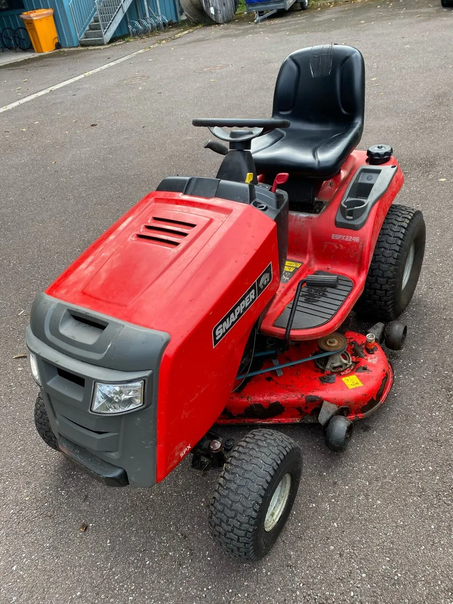 Ride on mower - Image 2