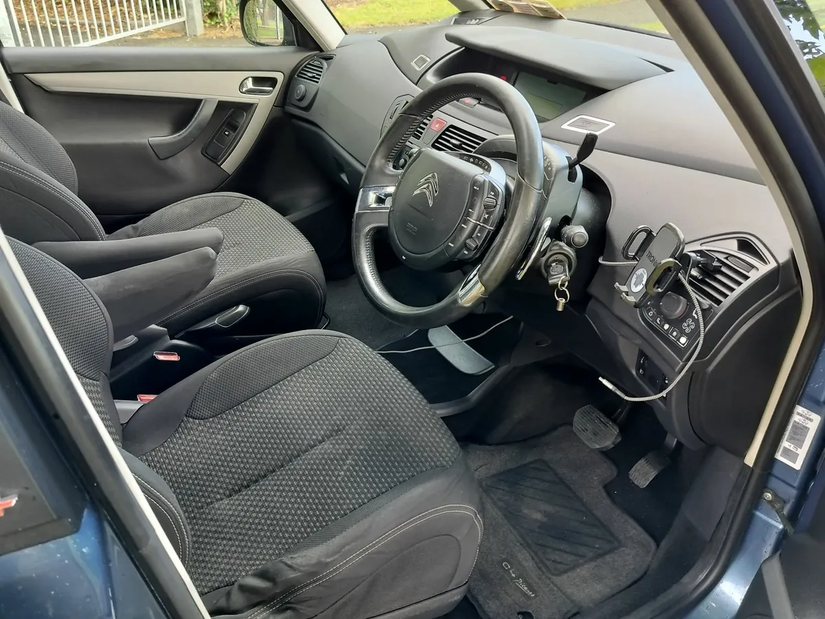 Citroen C4 Picasso 2011 - Image 3