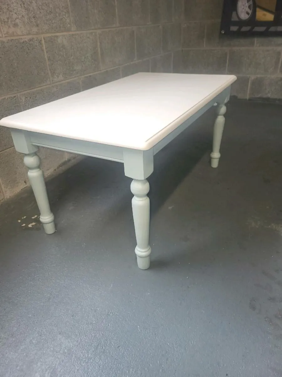 Coffee table - Image 1