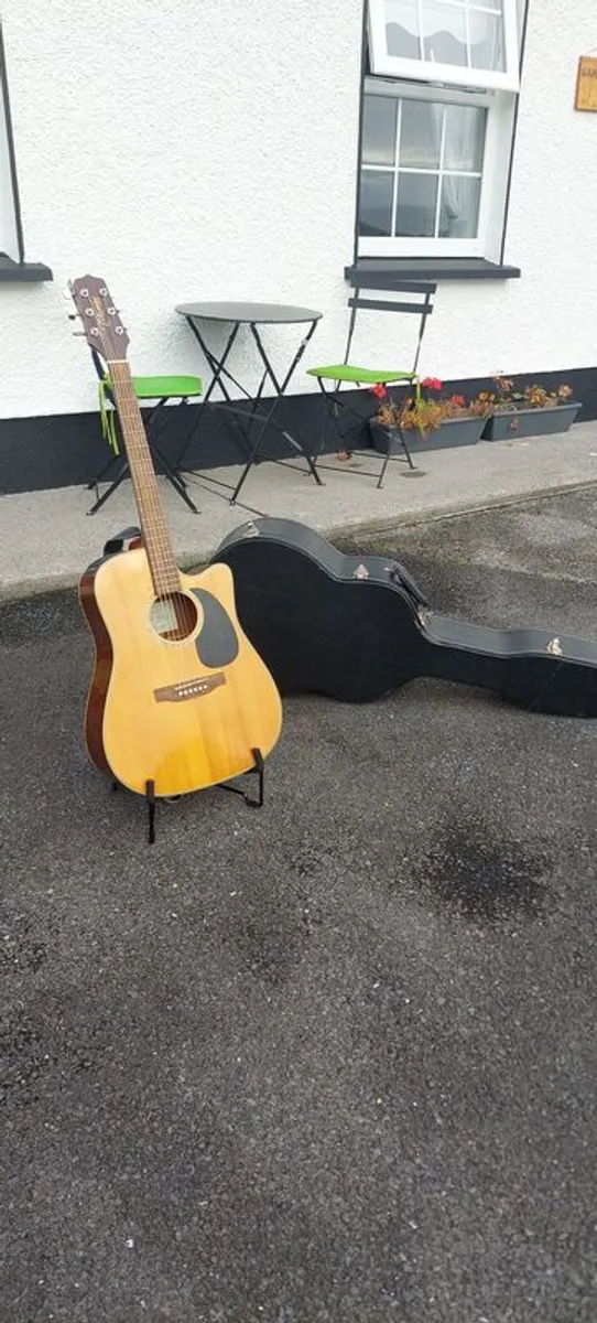 Takamine semi-acoustic guitar - Image 2