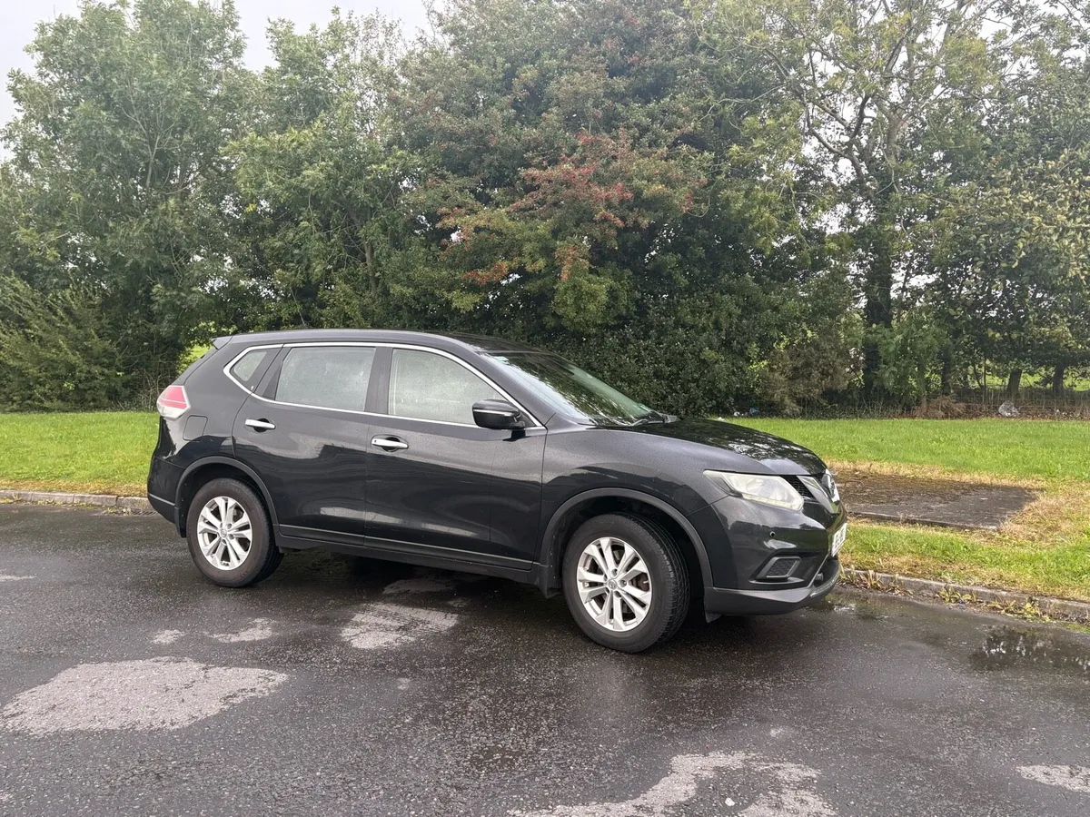 Nissan X-Trail 7 Seater - Image 2