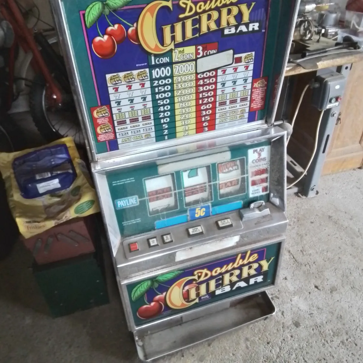 Old vintage  fruit  machine retro looking - Image 2
