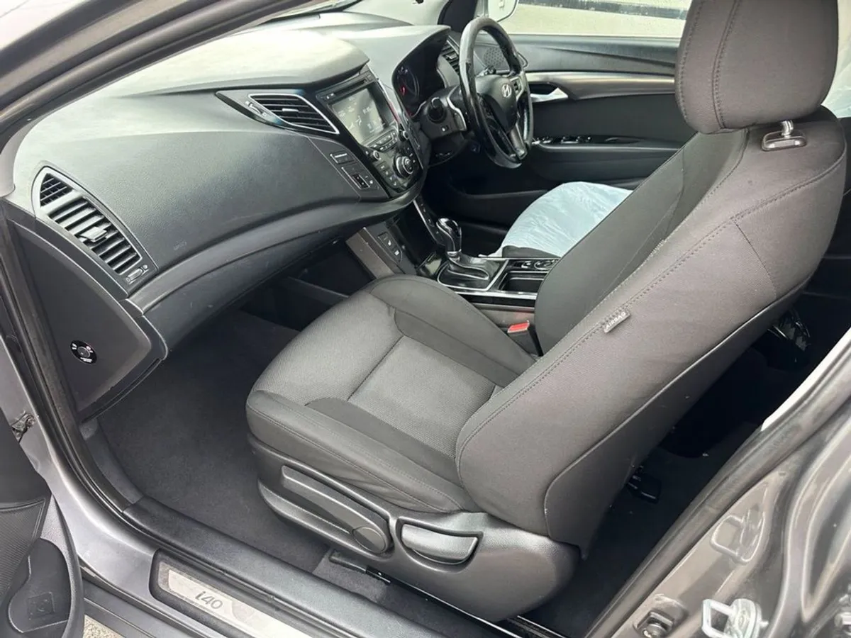 Hyundai i40 1.7 Crdi 135 BHP SE Auto Estate - Image 4