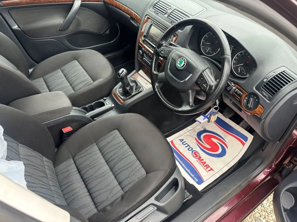 Skoda Octavia 1.2 TSi 105 BHP Elegance - Image 3