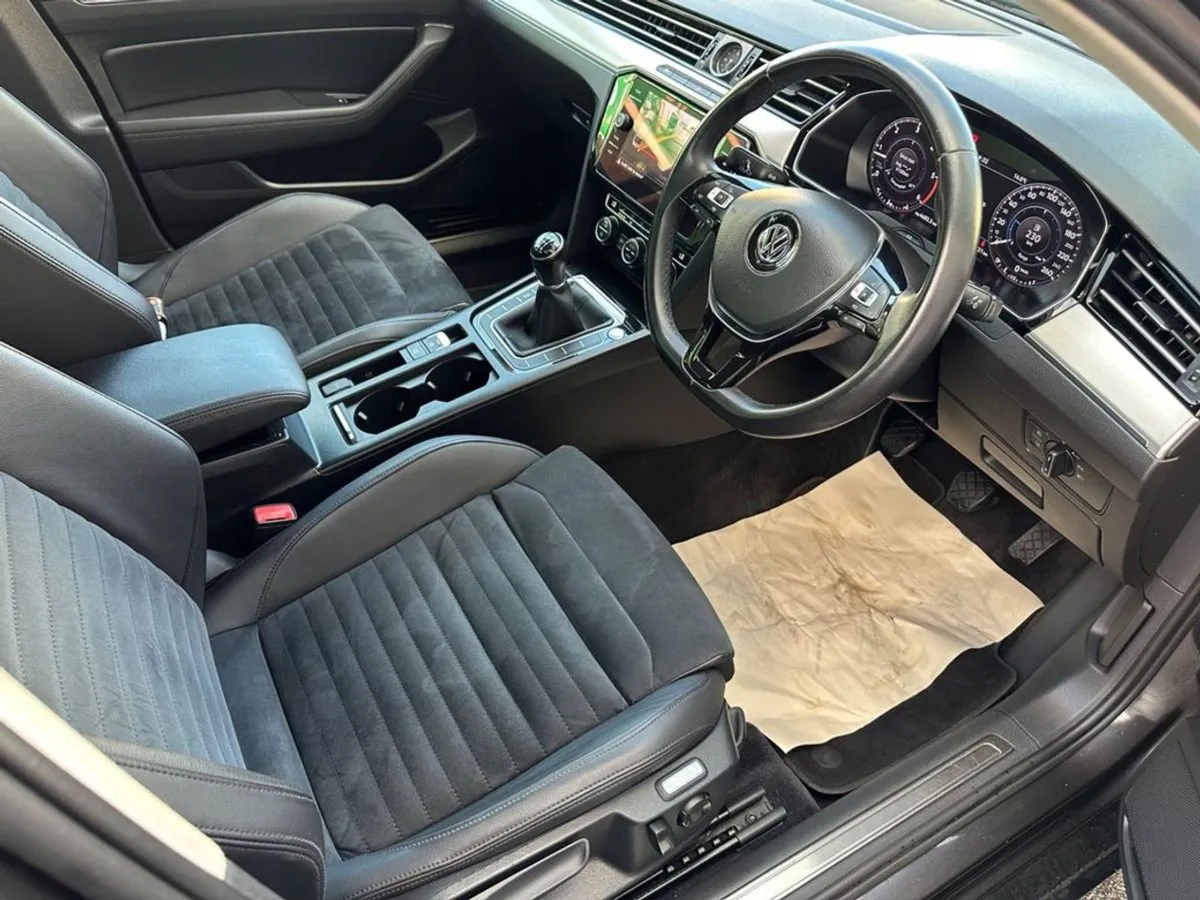 Volkswagen Passat 2.0 TDI 150 BHP Highline - Image 2