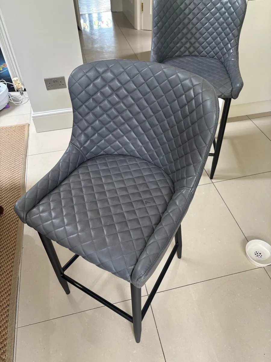 Kitchen stools - Image 1