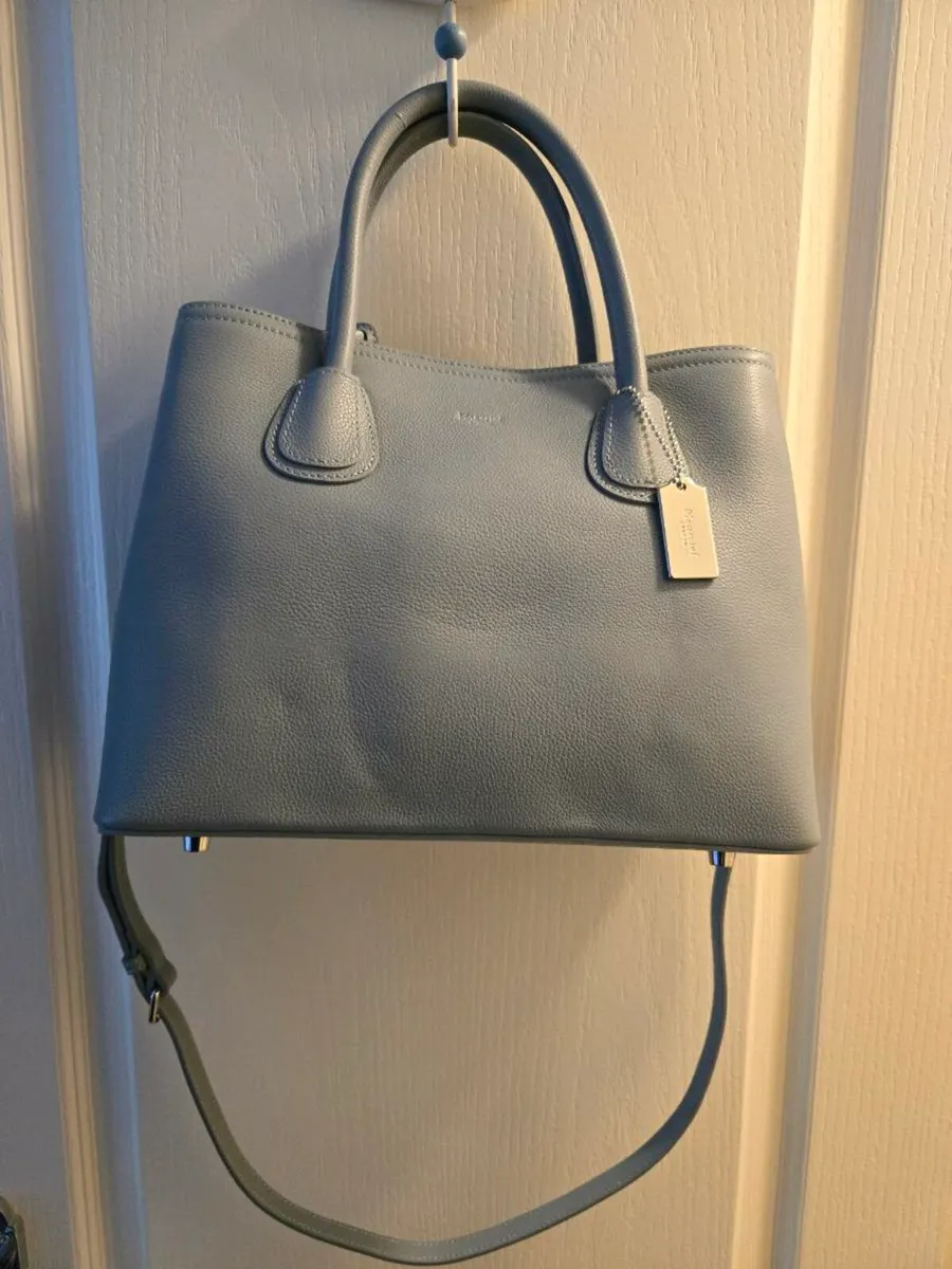 Stunning Moncrief London bag - Image 1